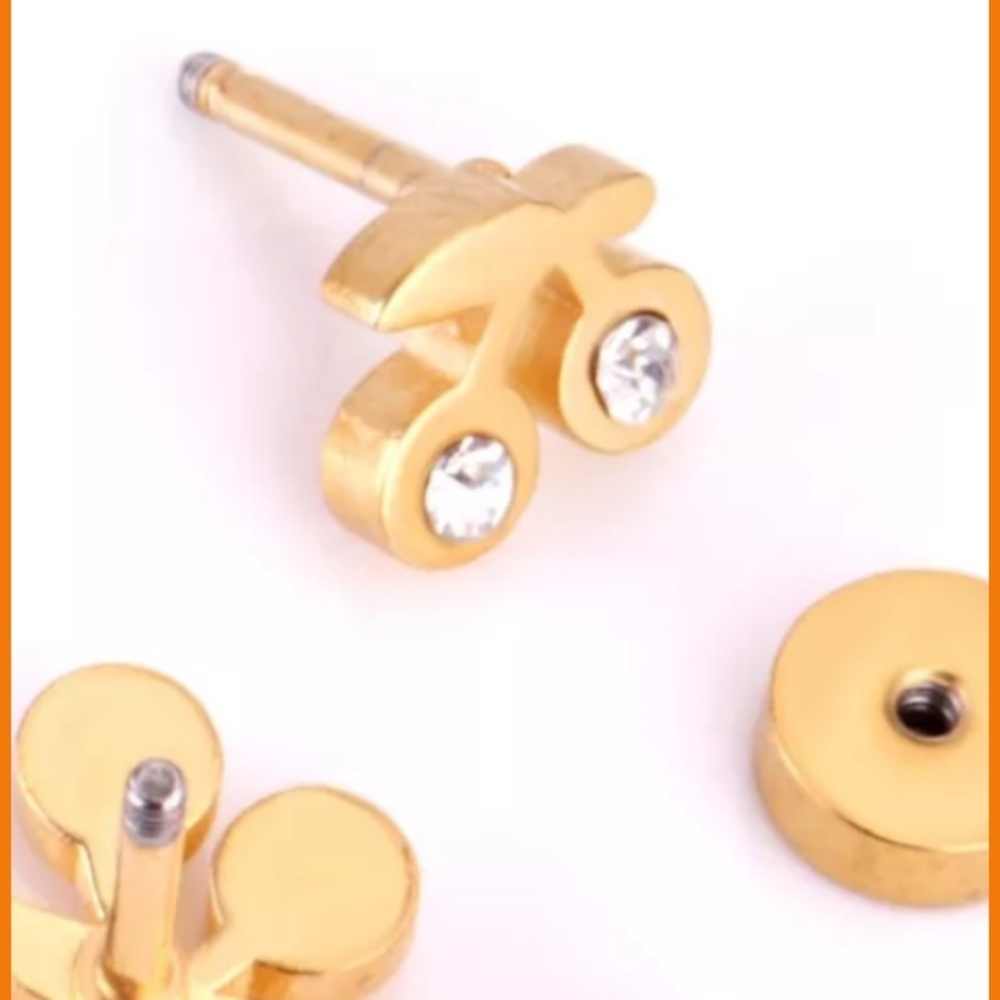 Baby girl screw back earings